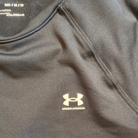 Under Armour Cold Gear Black Performance Top size Medium {345} - Picture 8 of 13